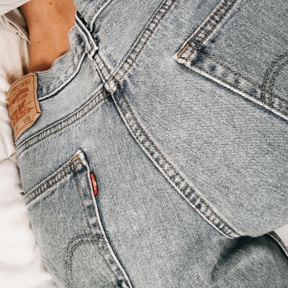 Levi’s Vintage 550 High Waisted Jeans - Picture 2 of 8